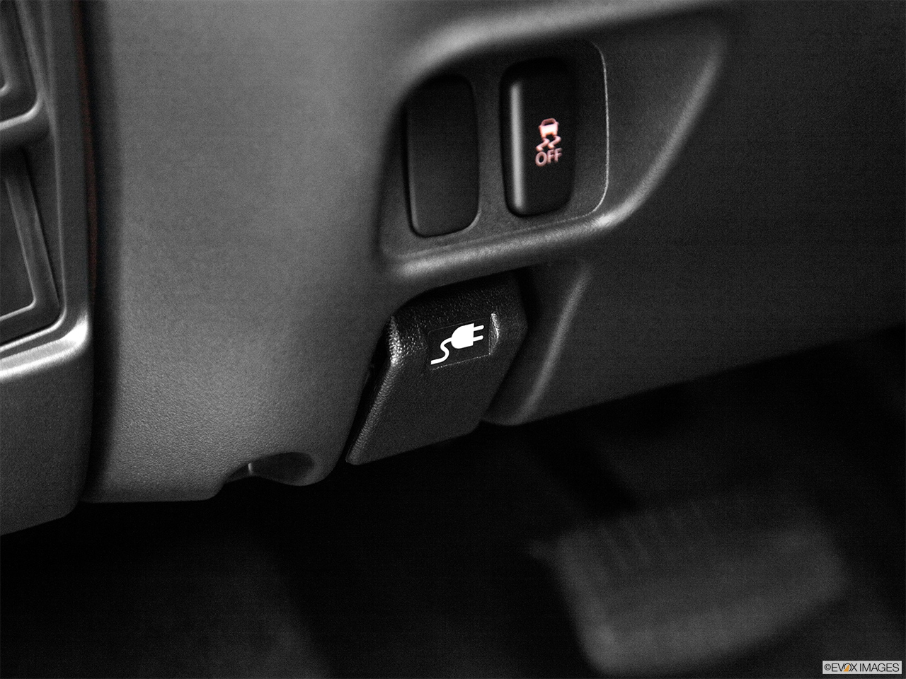 2012 Mitsubishi i-Miev SE Interior Bonus Shots (no set spec) 
