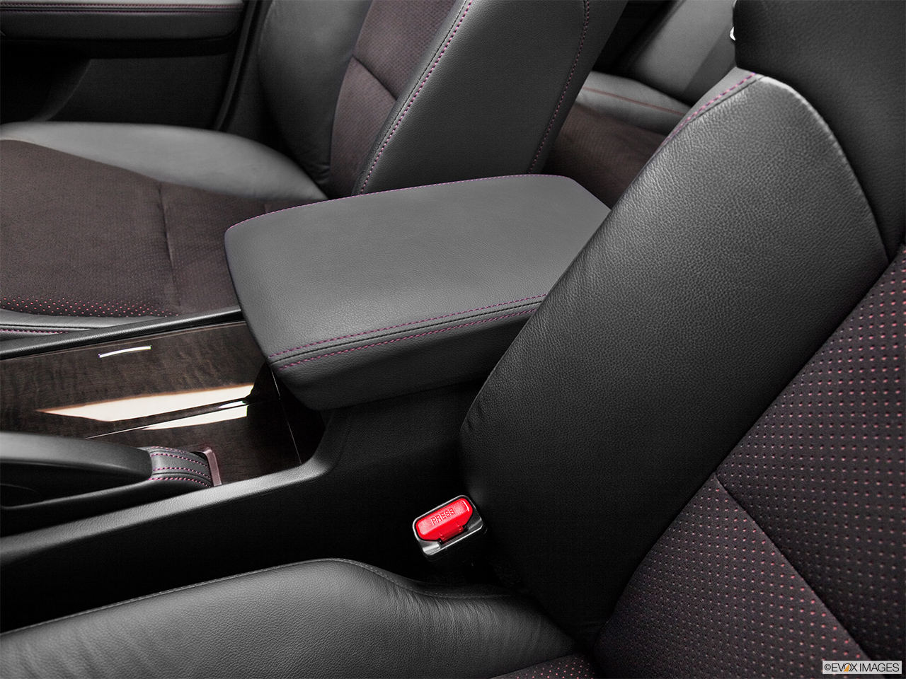 2012 Acura TSX Special Edition 6-Speed Manual Front center console with closed lid, from driver's side looking down 