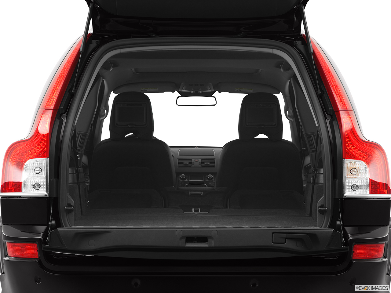 2014 Volvo XC90 Base Hatchback & SUV rear angle. 