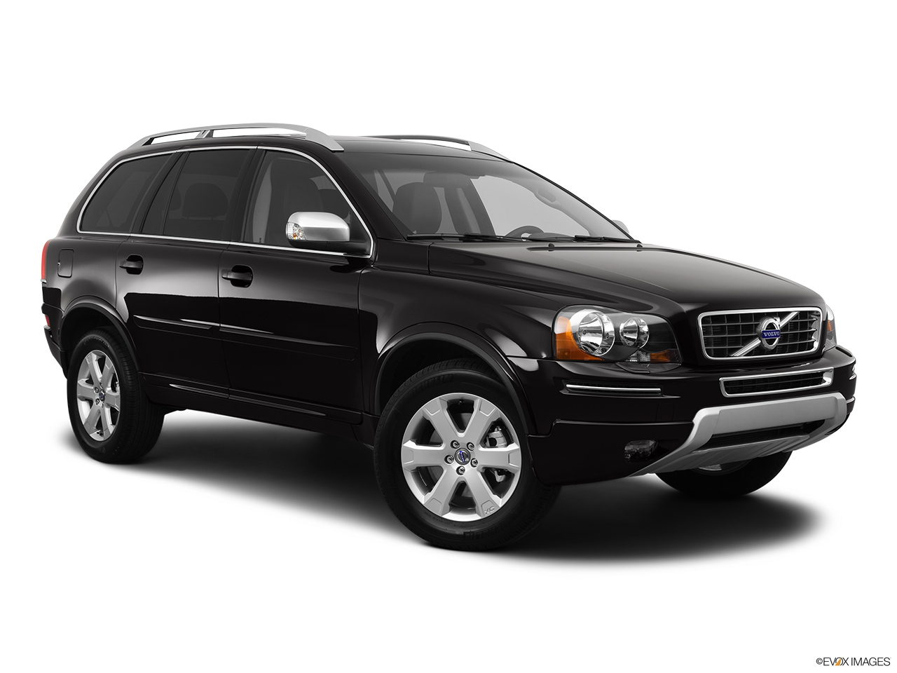 2013 Volvo XC90 3.2 FWD Base Front passenger 3/4 w/ wheels turned. 