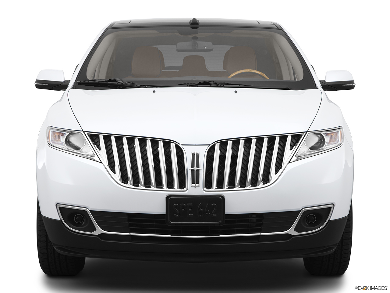 2013 Lincoln MKX FWD Low/wide front. 