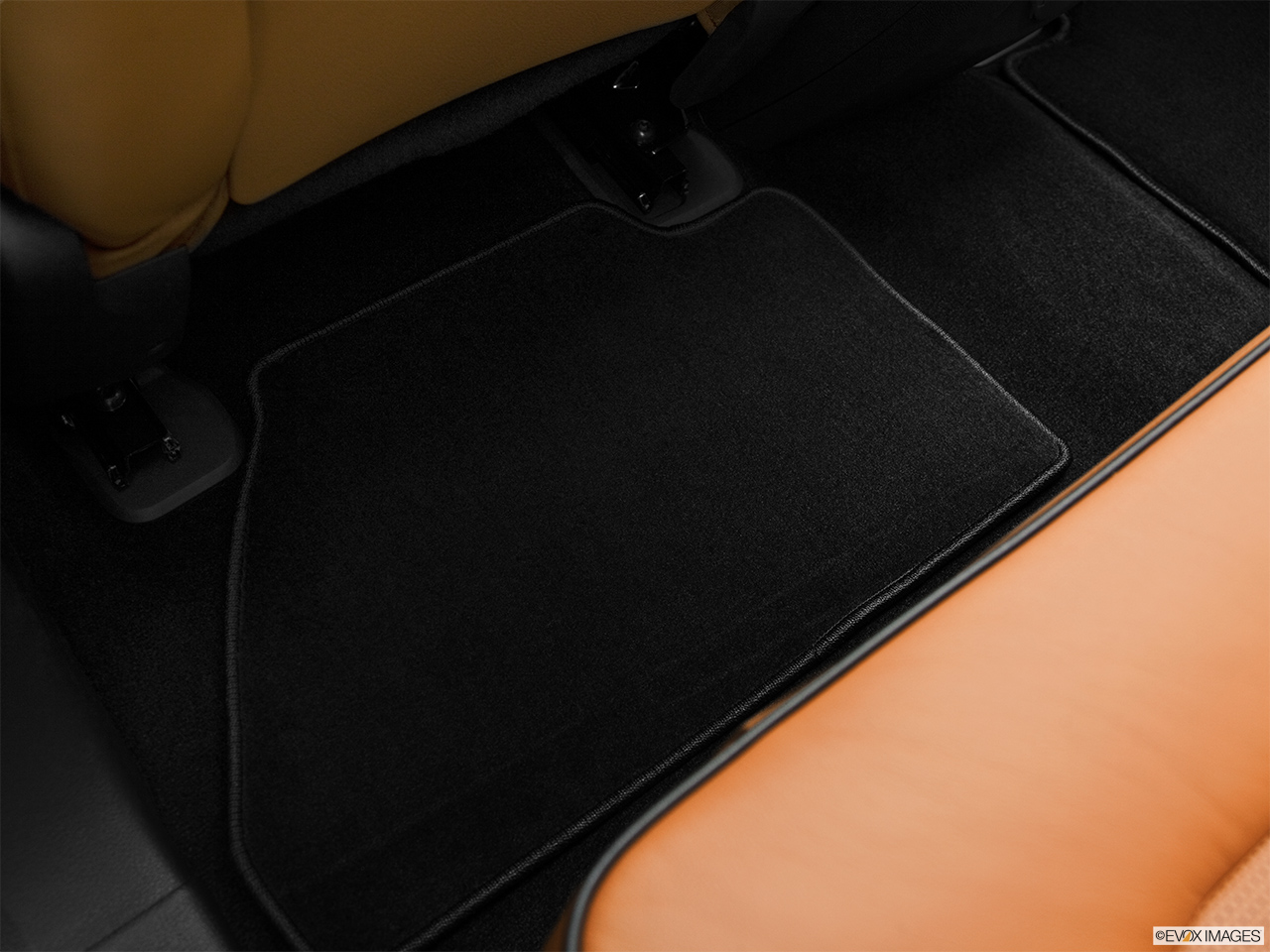 2013 Lincoln MKX FWD Rear driver's side floor mat. Mid-seat level from outside looking in. 