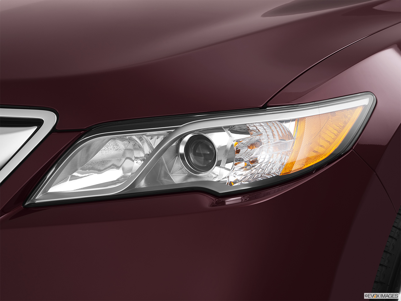 2013 Acura RDX AWD Drivers Side Headlight. 