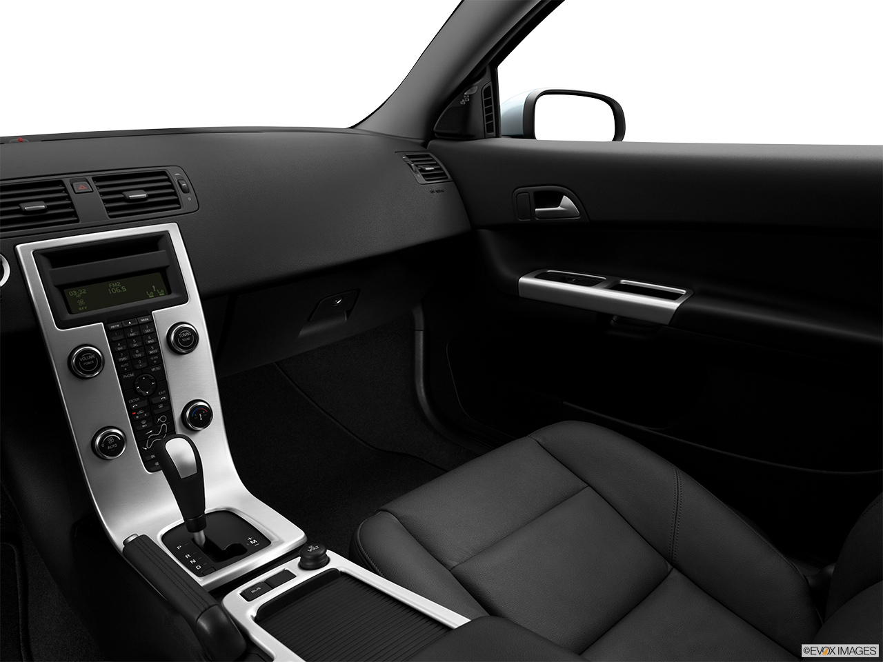 2013 Volvo C30 T5 Premier Plus Center Console/Passenger Side. 