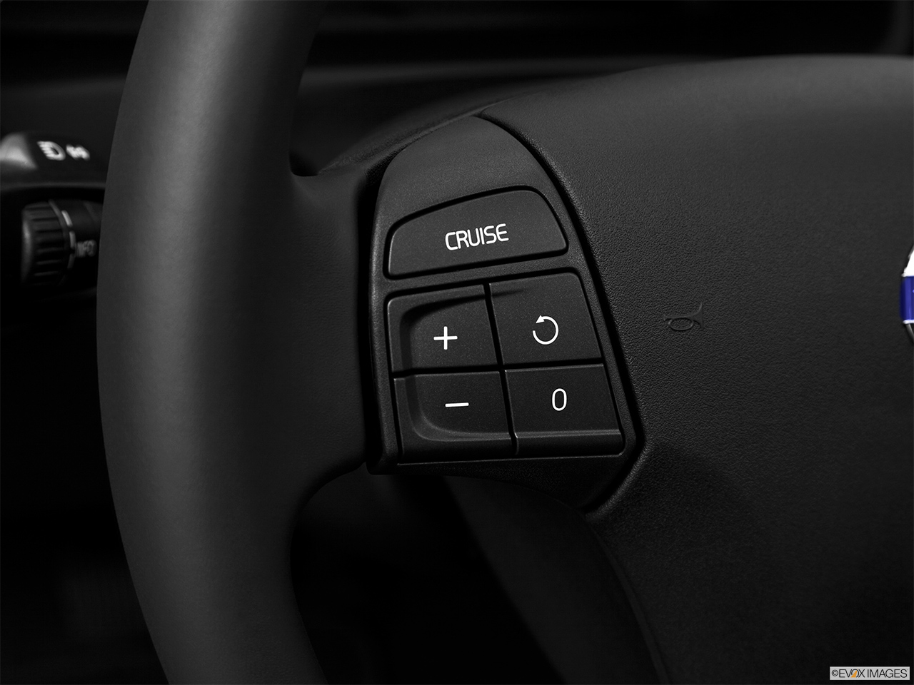 2013 Volvo C30 T5 Premier Plus Steering Wheel Controls (Left Side) 