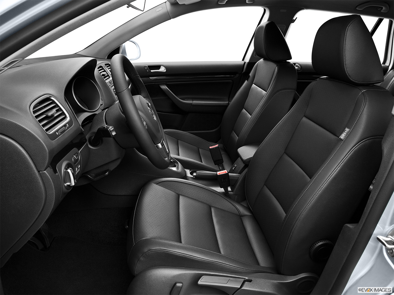 2013 Volkswagen Jetta SportWagen TDI Front seats from Drivers Side. 
