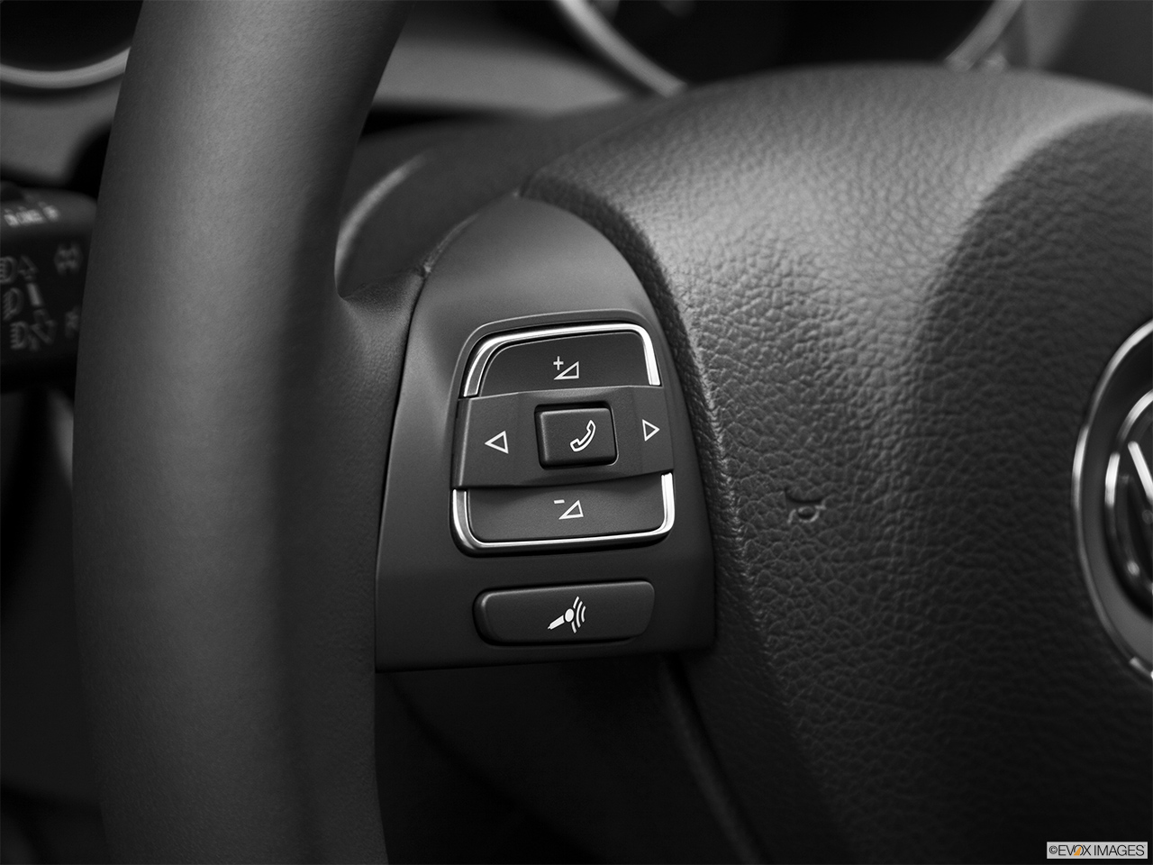 2013 Volkswagen Jetta SportWagen TDI Steering Wheel Controls (Left Side) 