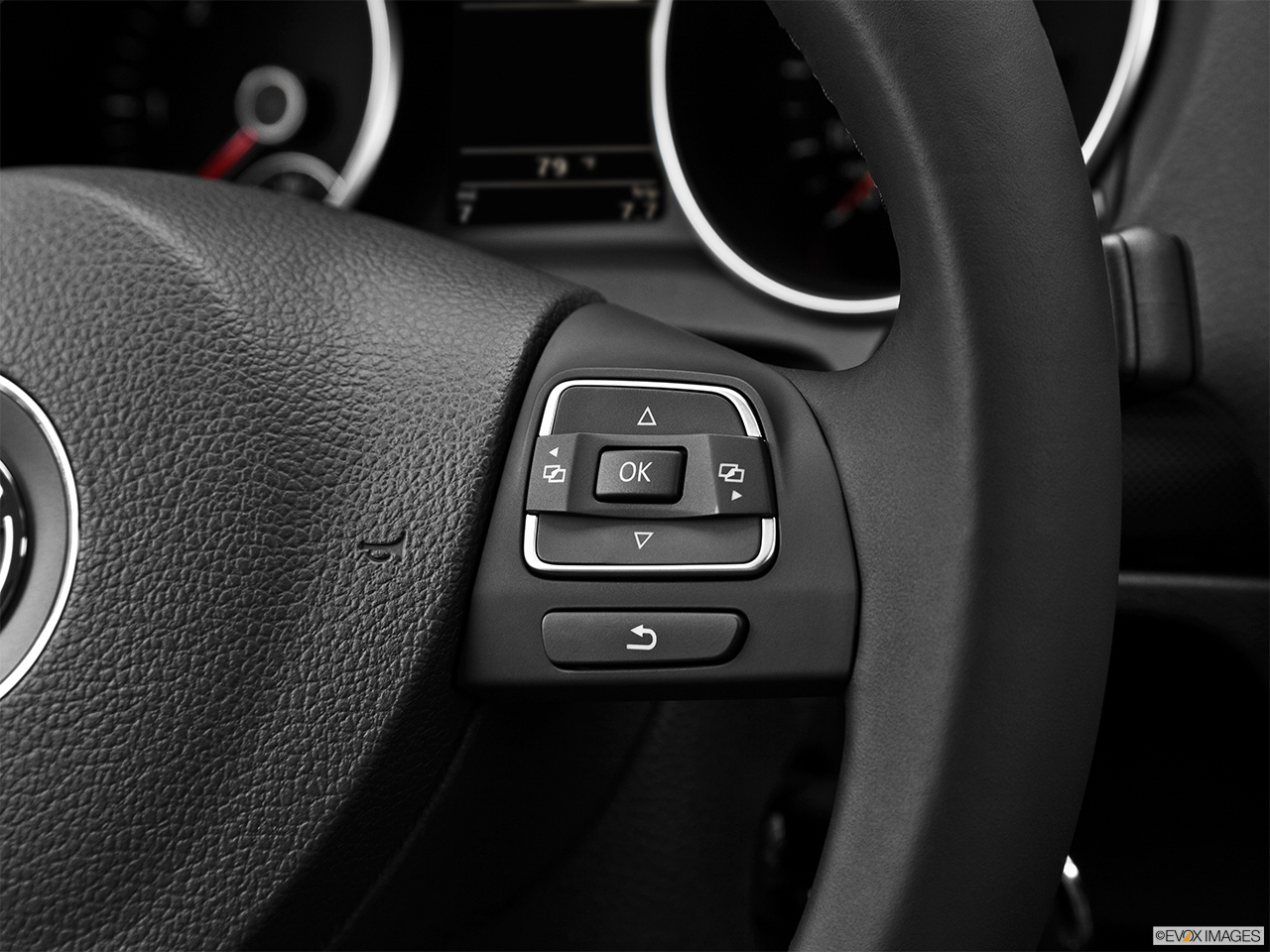 2013 Volkswagen Jetta SportWagen TDI Steering Wheel Controls (Right Side) 