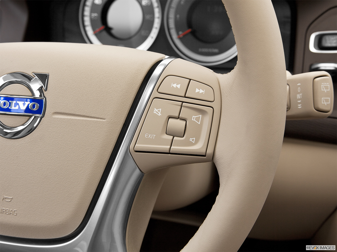 2013 Volvo XC60 3.2 FWD Premier Plus Steering Wheel Controls (Right Side) 