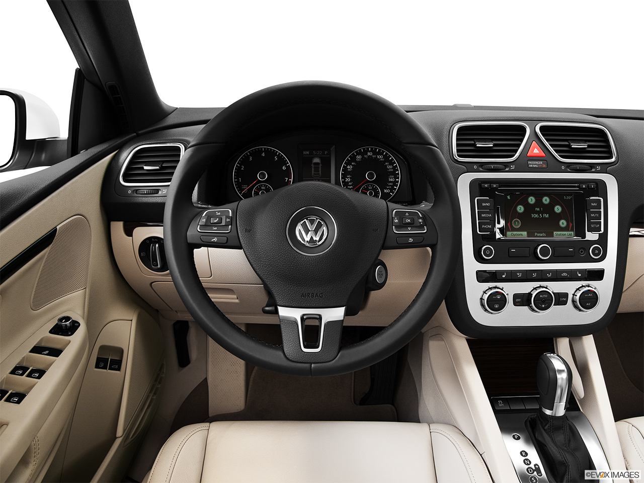 2013 Volkswagen Eos Lux Steering wheel/Center Console. 