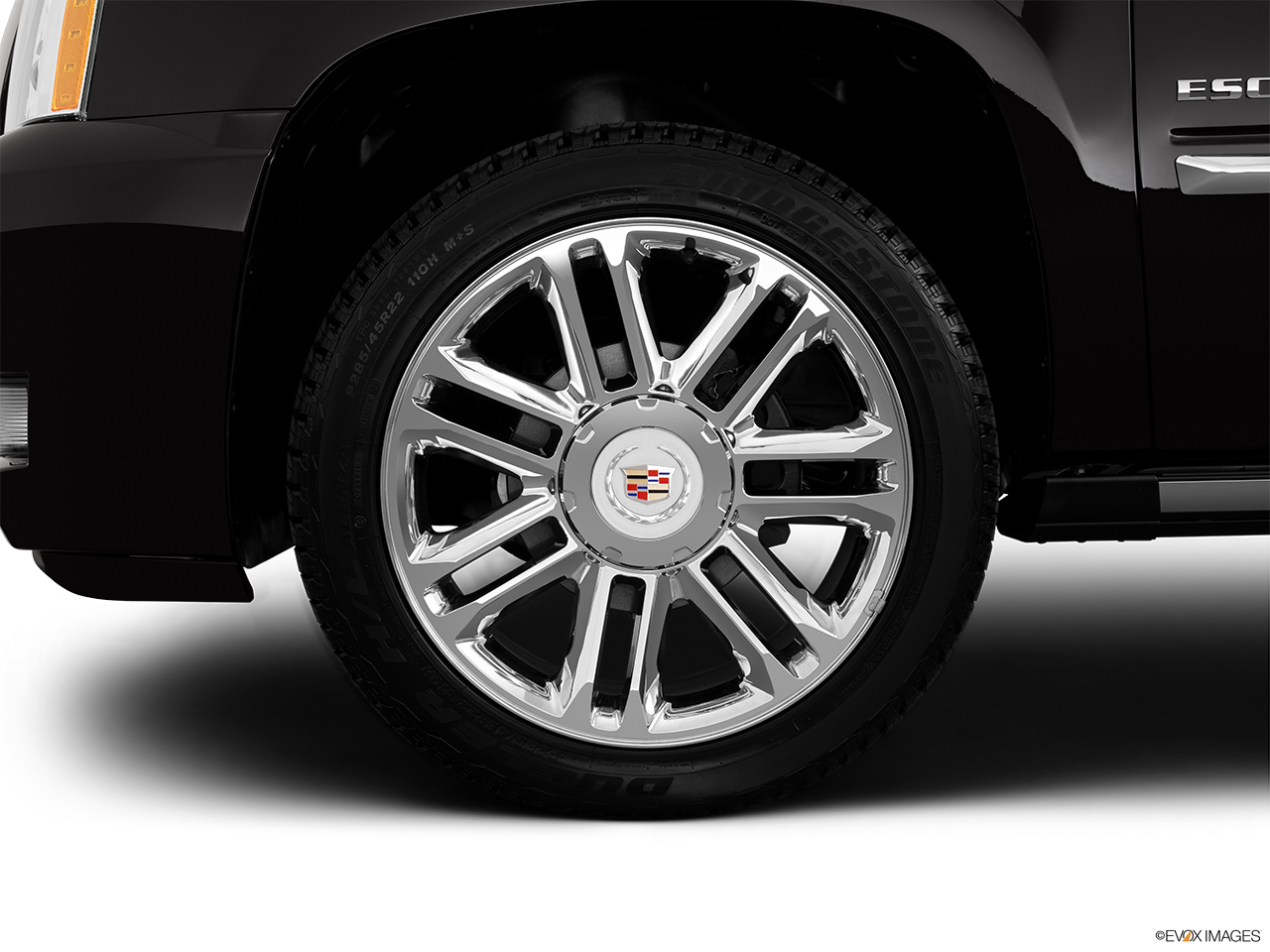 2013 Cadillac Escalade Hybrid Platinum Front Drivers side wheel at profile. 