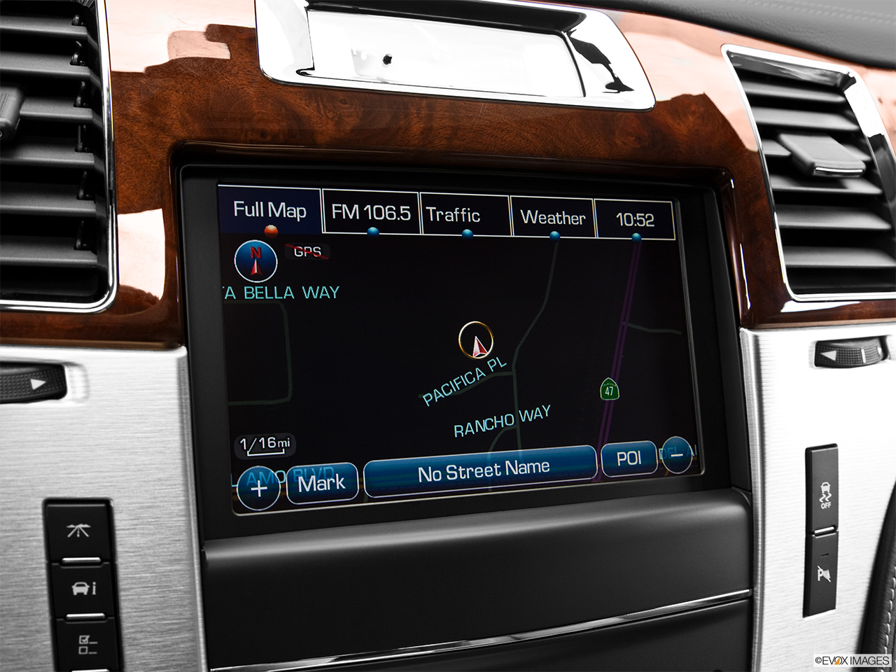 2013 Cadillac Escalade Hybrid Platinum Driver position view of navigation system. 