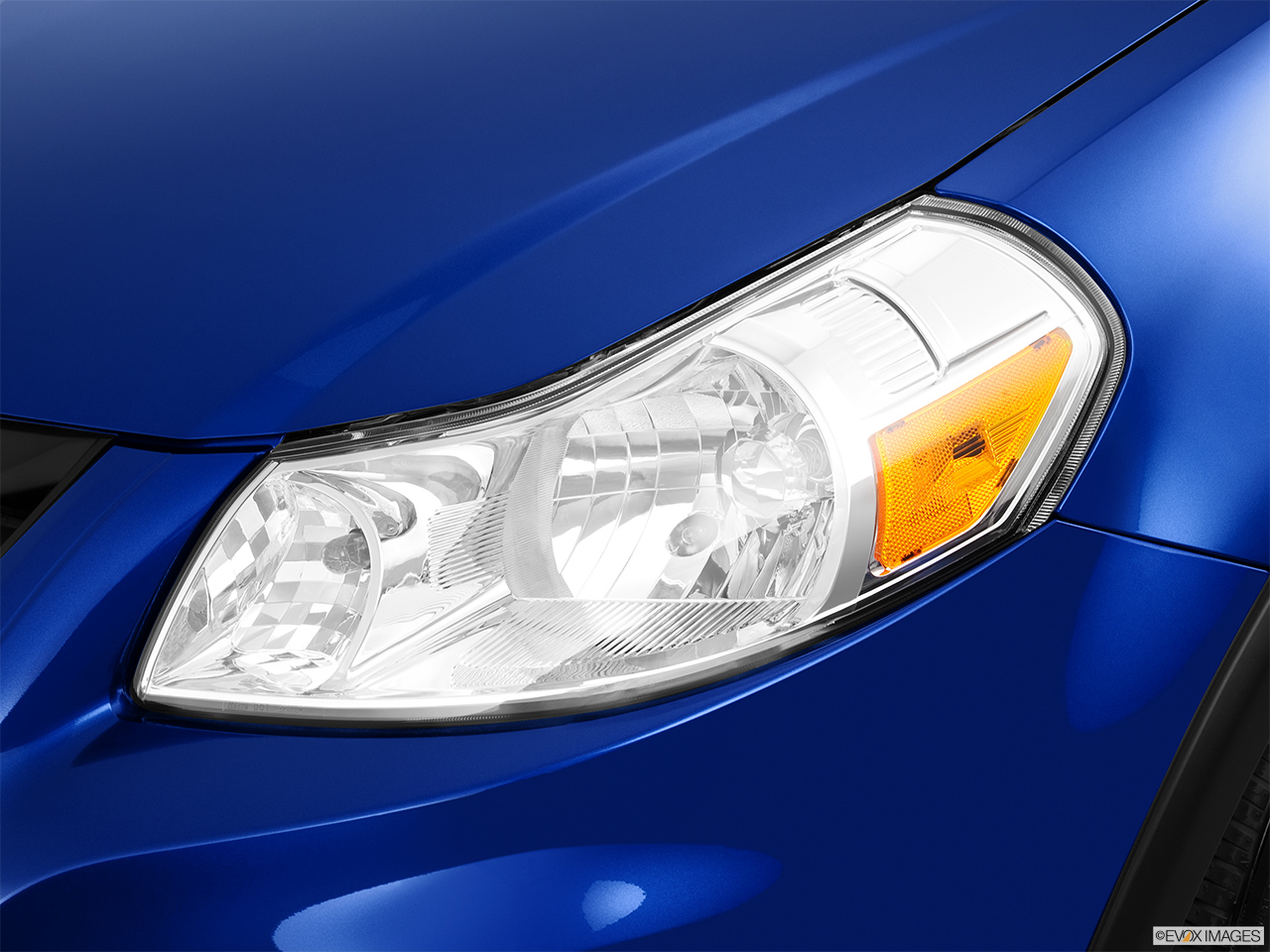2013 Suzuki SX4 AWD Crossover Premium AT AWD Drivers Side Headlight. 