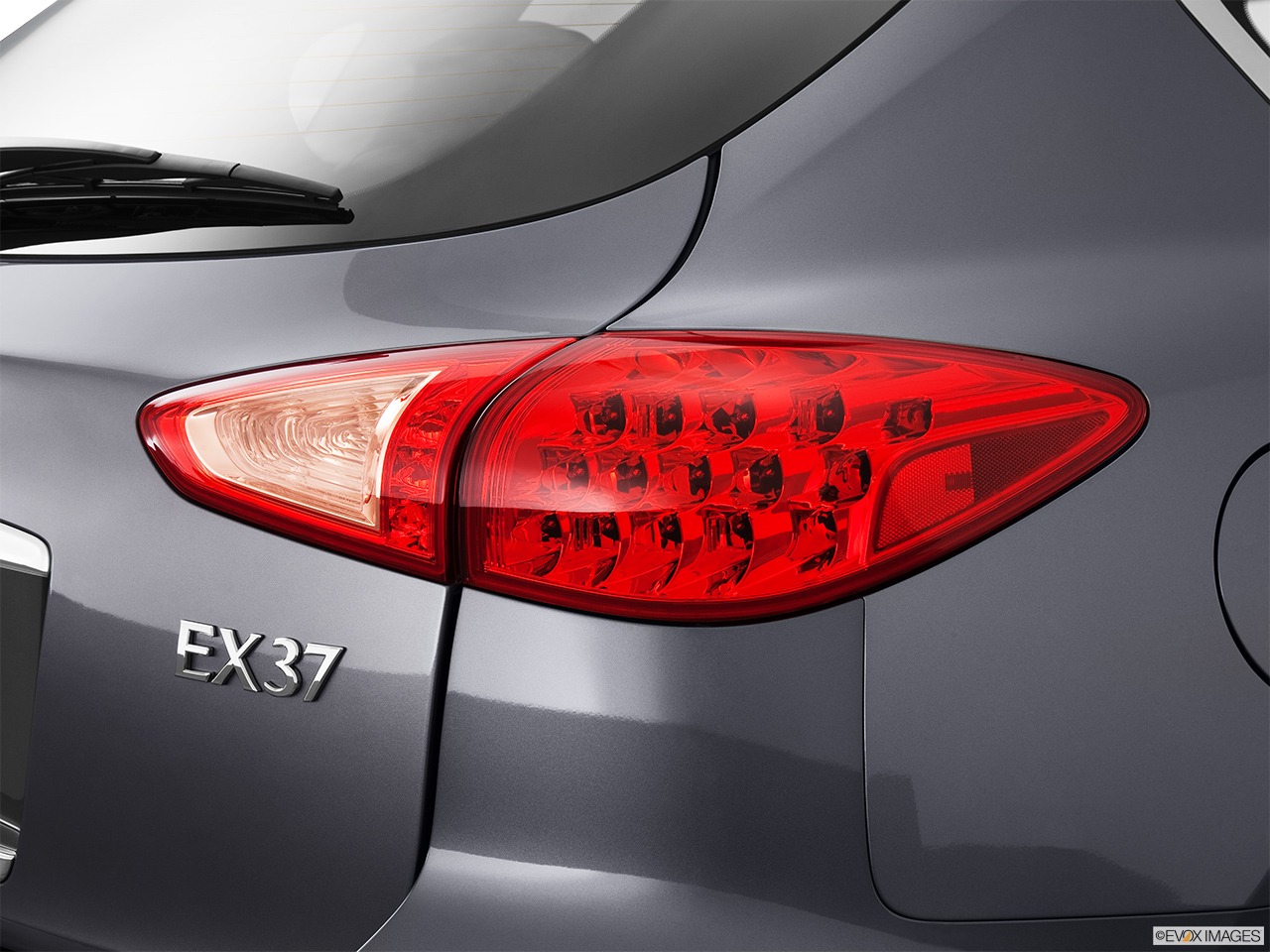 2013 Infiniti EX EX37 Journey AWD Passenger Side Taillight. 