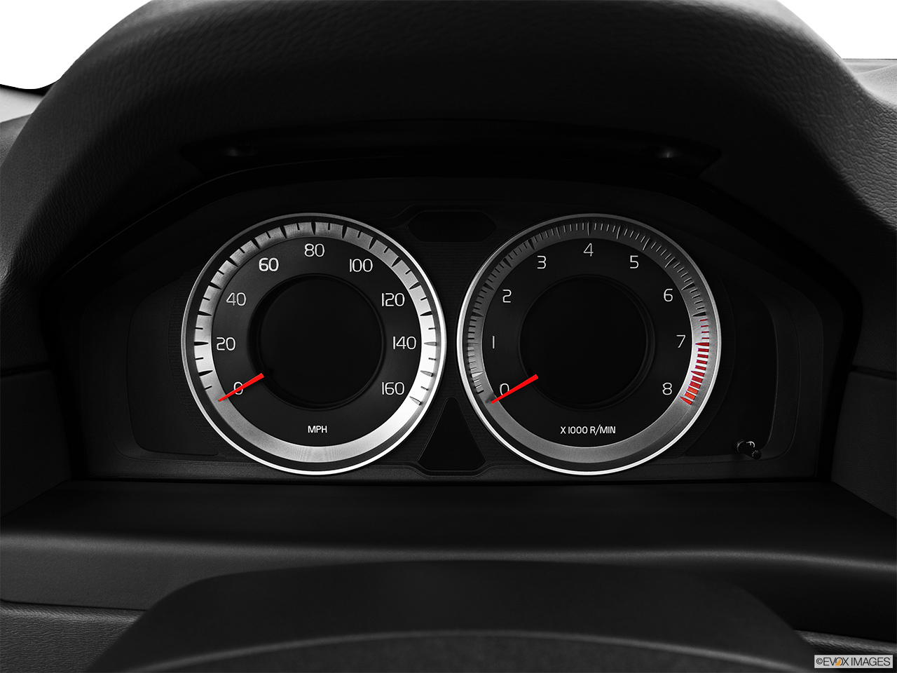 2013 Volvo XC70 T6 AWD Platinum Speedometer/tachometer. 