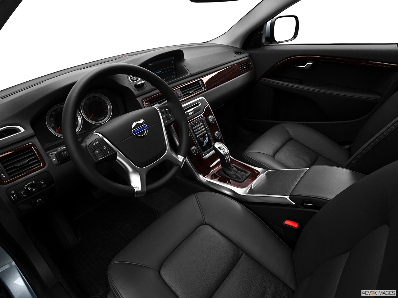2013 Volvo XC70 T6 AWD Platinum Interior Hero (driver's side). 