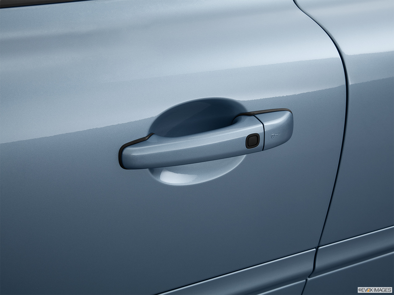 2013 Volvo C70 T5 Platinum Drivers Side Door handle. 