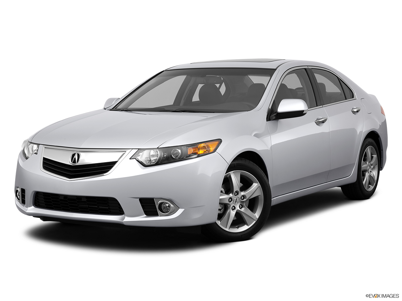 2013 Acura TSX 5-speed Automatic Front angle medium view. 