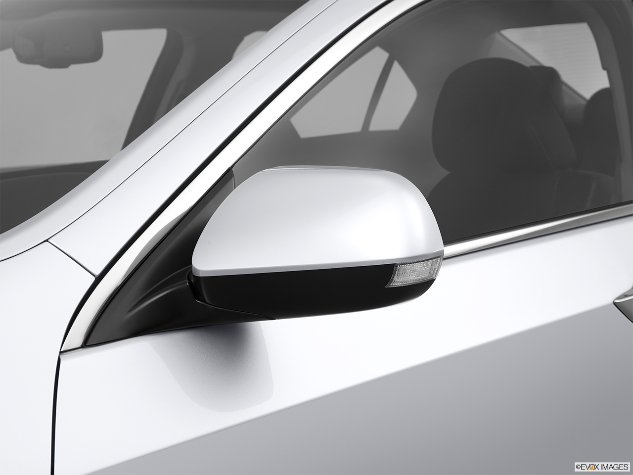 2013 Acura TSX 5-speed Automatic Driver's side mirror, 3_4 rear 