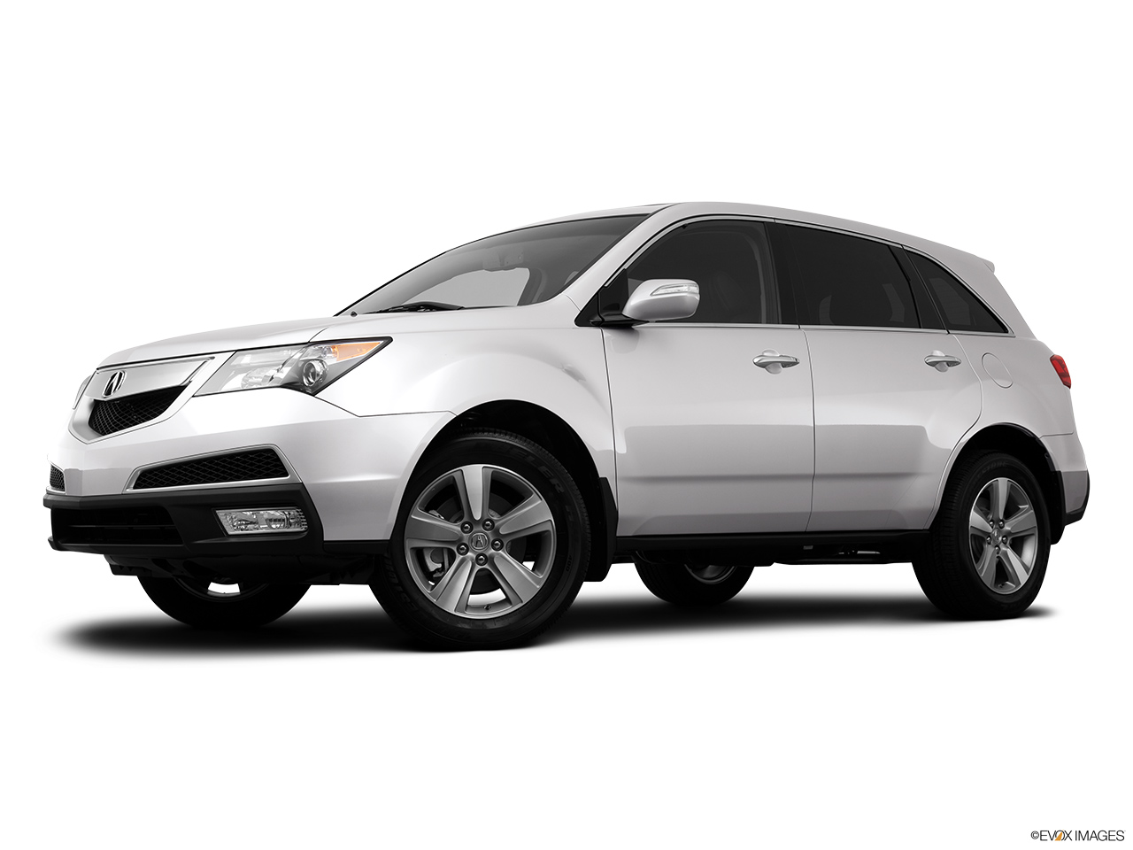 2013 Acura MDX Base Low/wide front 5/8. 