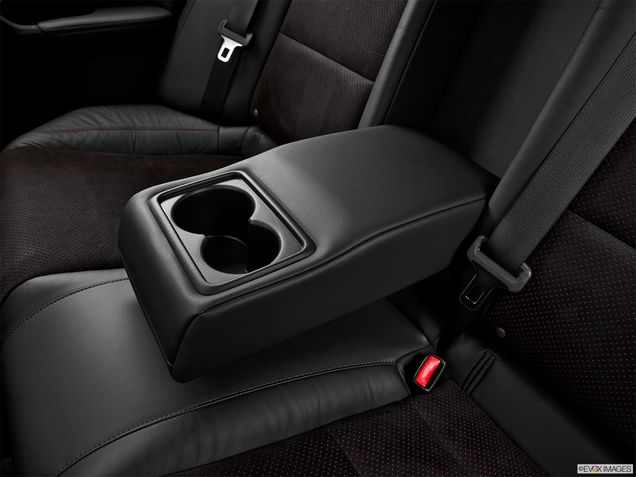 2013 Acura TSX Special Edition 5-Speed Automatic Rear center console with closed lid from driver's side looking down. 