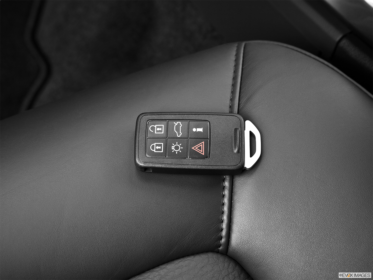 2013 Volvo S80 3.2 Platinum Key fob on driver's seat. 