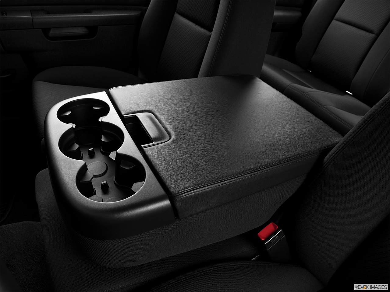 2013 GMC Sierra 1500 Hybrid 3HA Front center console with closed lid, from driver's side looking down 