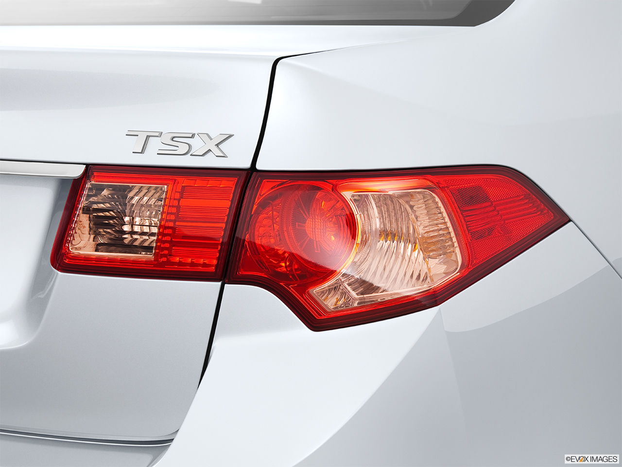 2013 Acura TSX 5-Speed Automatic Passenger Side Taillight. 