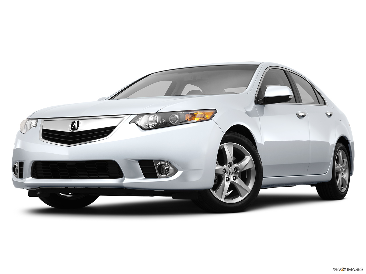 2013 Acura TSX 5-Speed Automatic Front angle view, low wide perspective. 