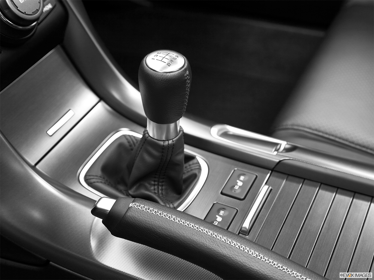 2013 Acura TL SH-AWD Gear shifter/center console. 