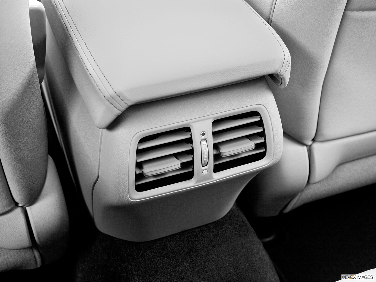 2013 Acura TSX Sport Wagon Base Rear A/C controls. 
