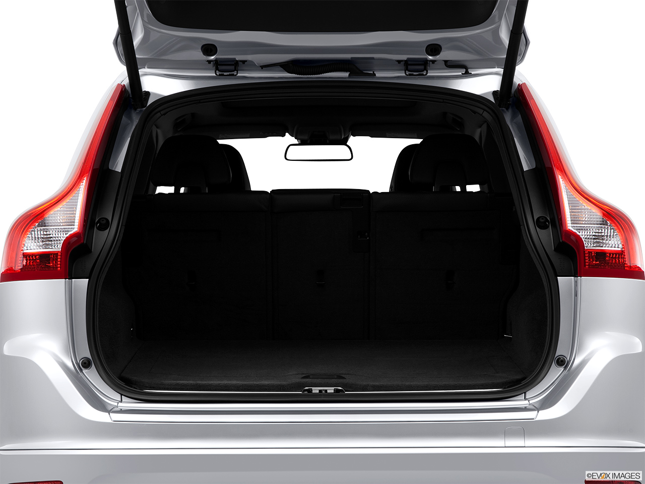 2014 Volvo XC60 T6 AWD Premier Plus Trunk open. 
