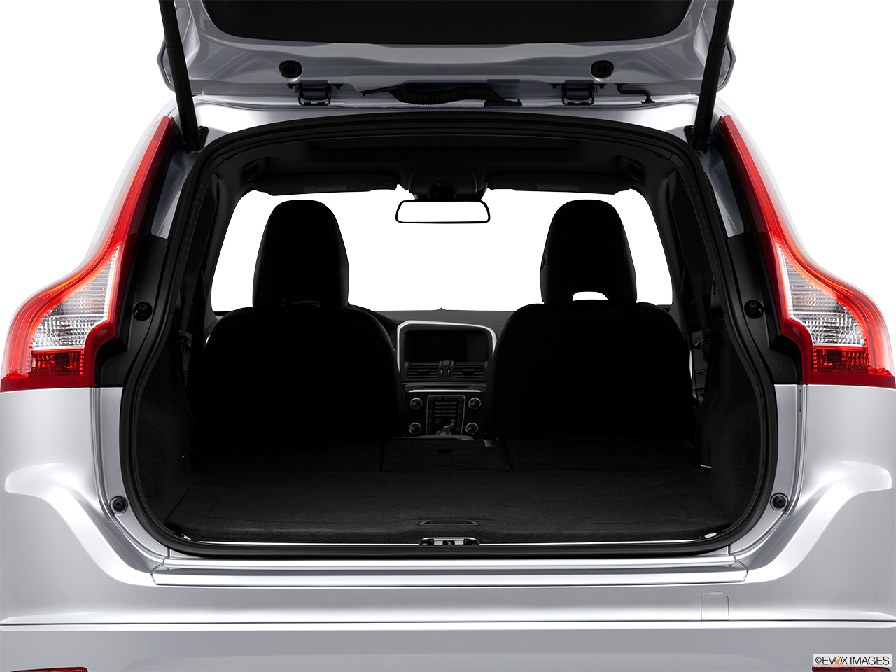 2014 Volvo XC60 T6 AWD Premier Plus Hatchback & SUV rear angle. 