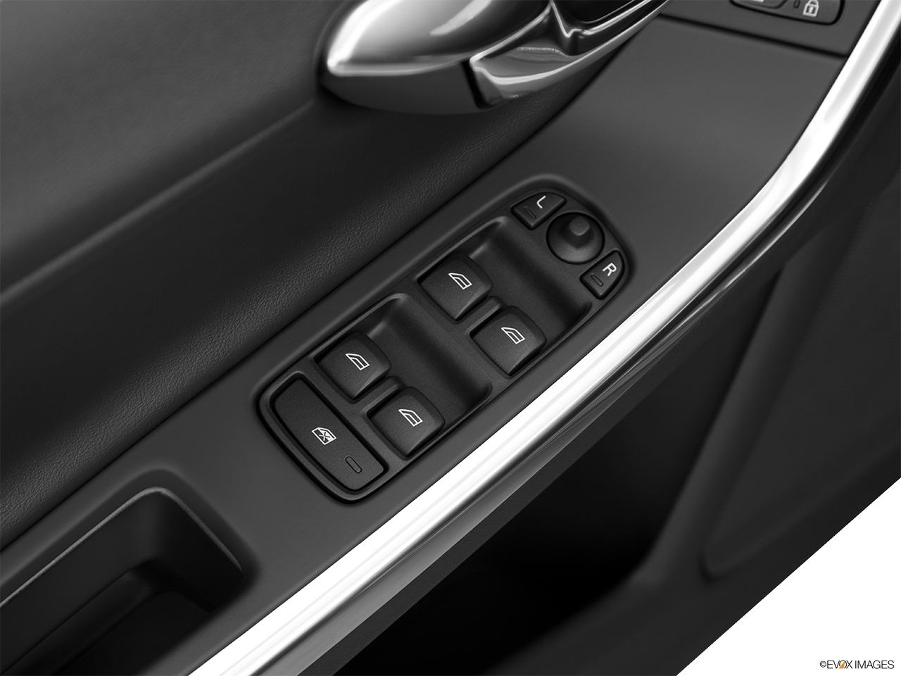 2014 Volvo S60 T5 FWD Premier Plus Driver's side inside window controls. 