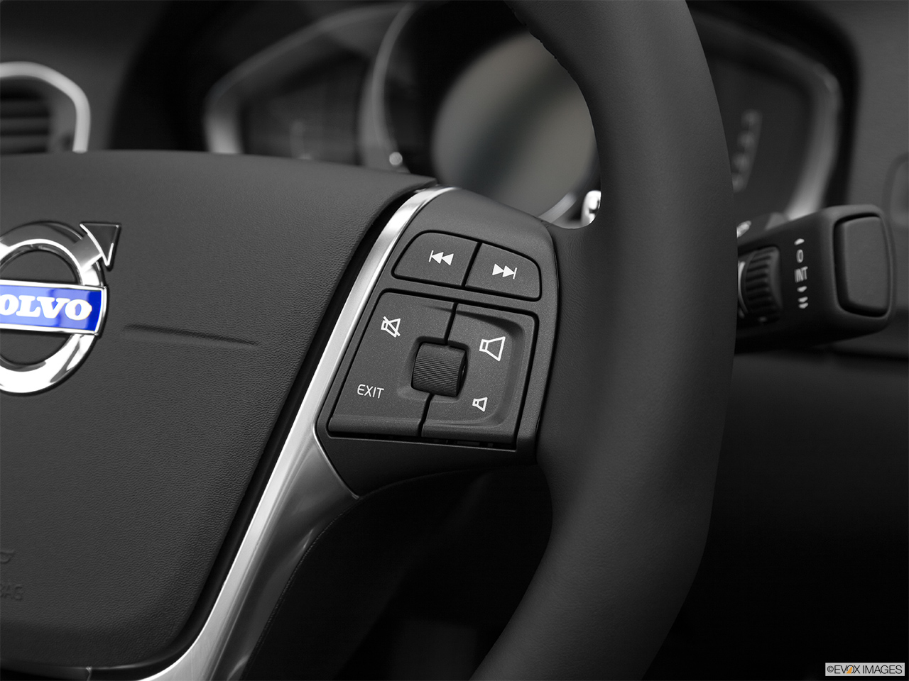 2014 Volvo S60 T5 FWD Premier Plus Steering Wheel Controls (Right Side) 