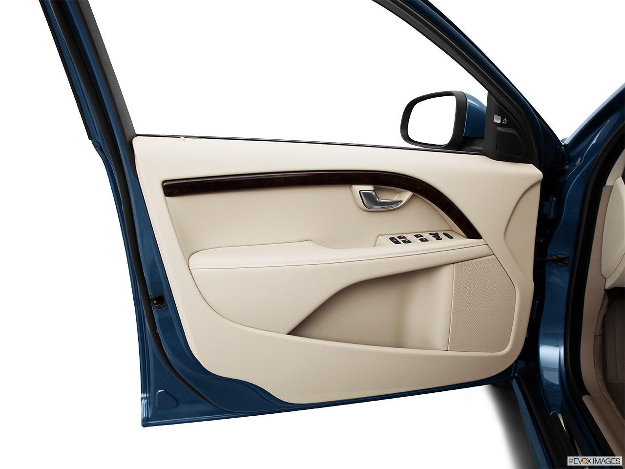 2014 Volvo S80 T6 AWD Platinum Inside of driver's side open door, window open. 