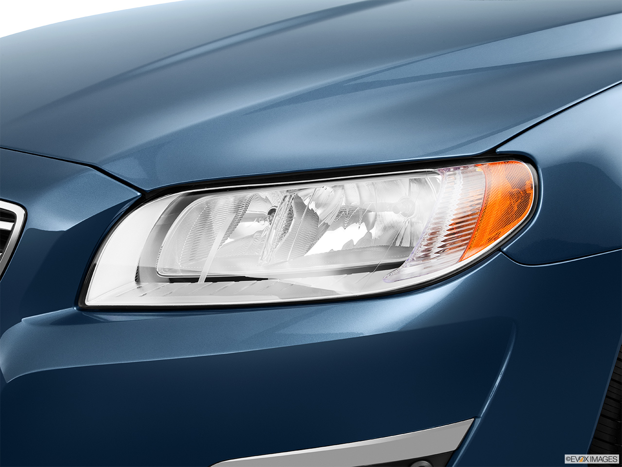 2014 Volvo S80 T6 AWD Platinum Drivers Side Headlight. 