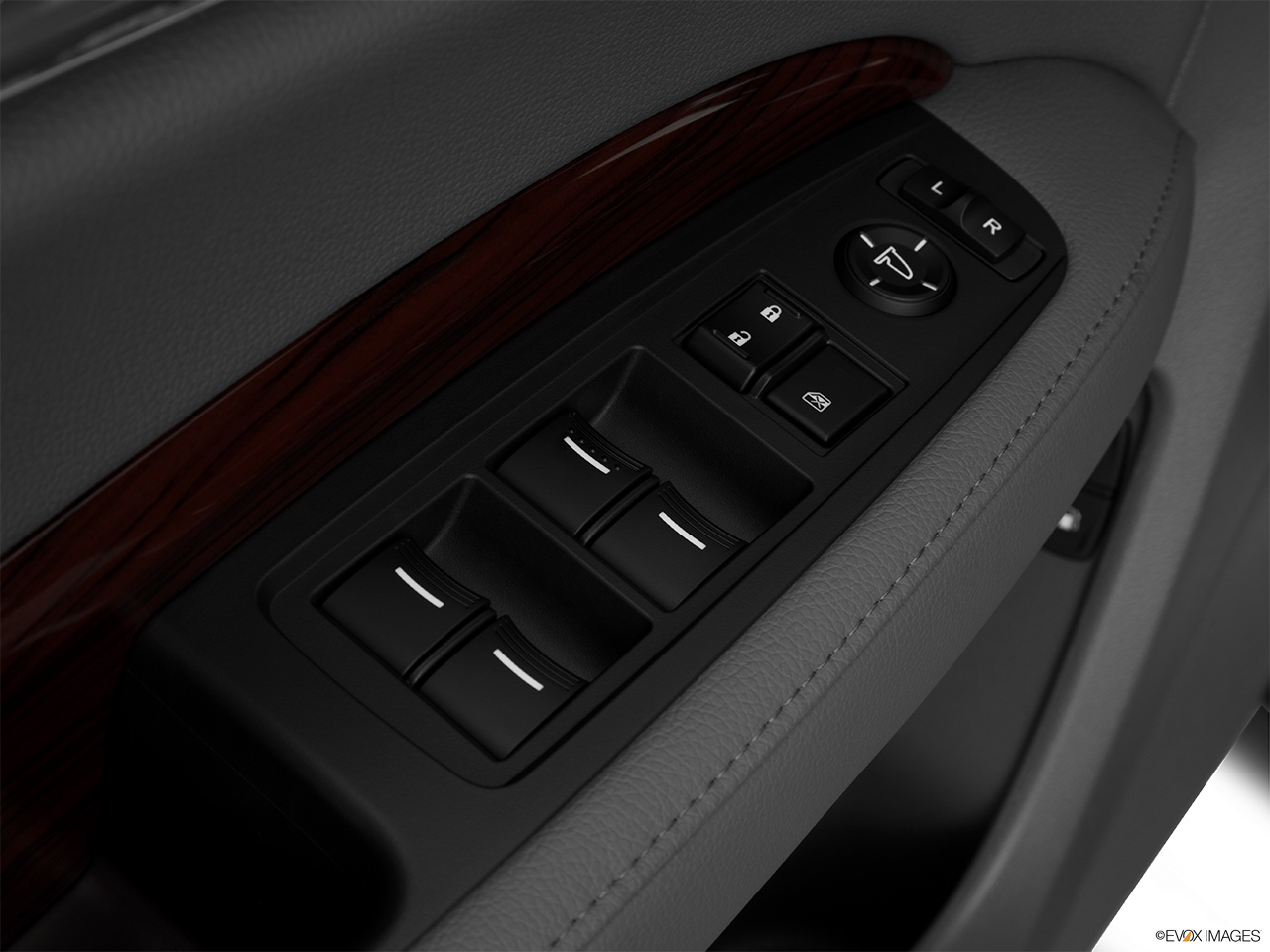 2014 Acura MDX SH-AWD Driver's side inside window controls. 