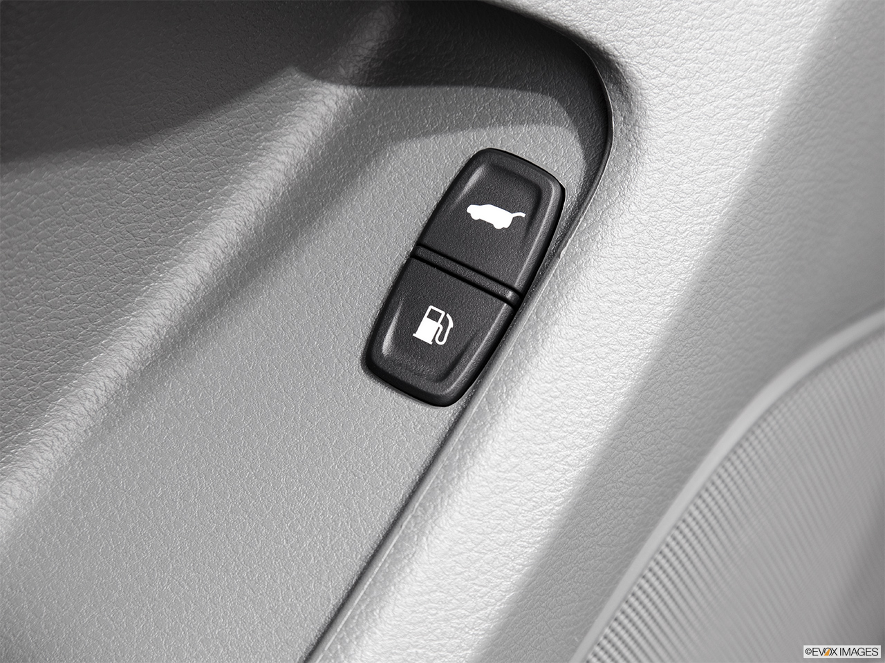 2014 Acura MDX SH-AWD Gas cap release. 