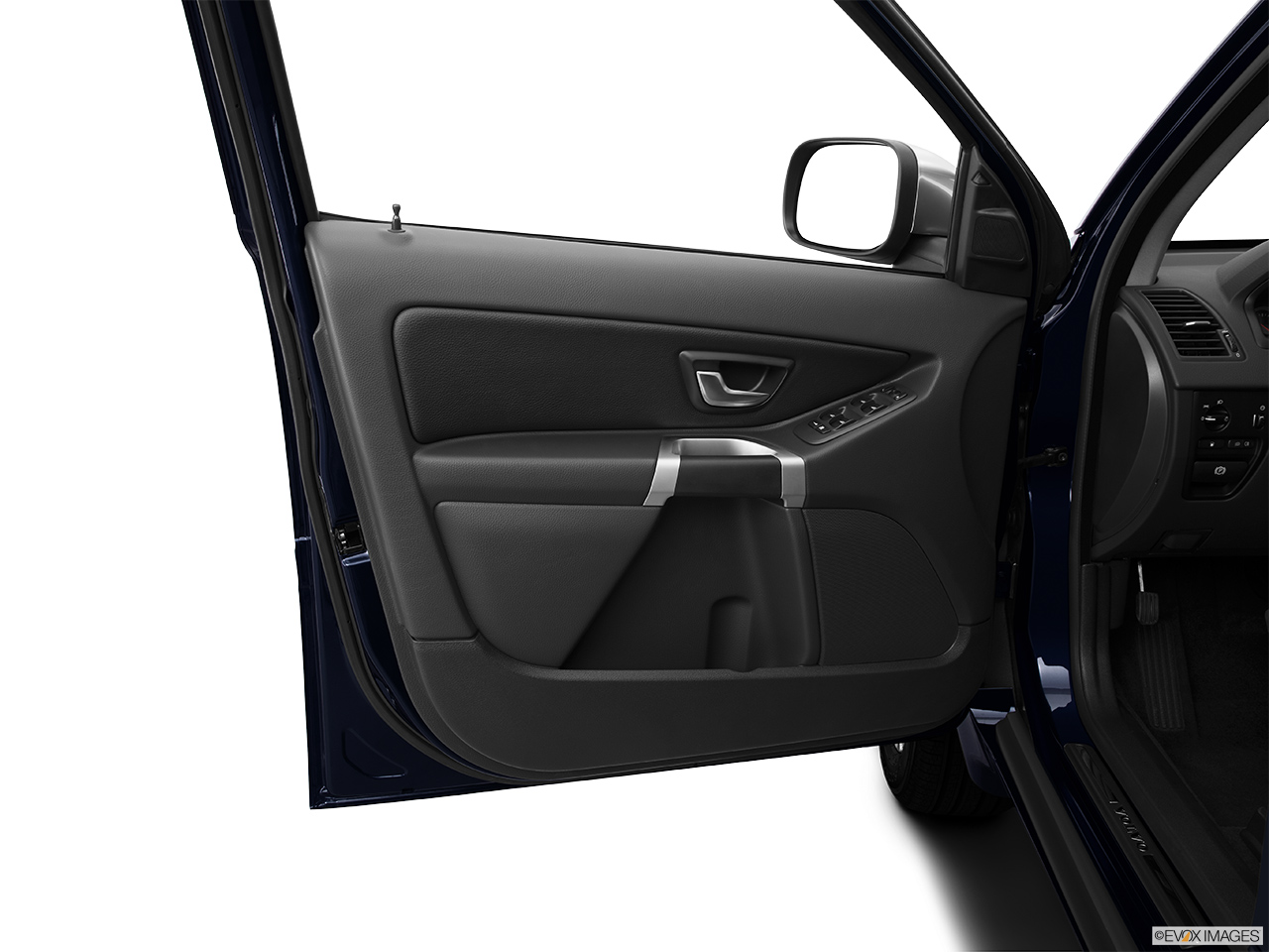 2014 Volvo XC90 3.2 FWD Premier Plus Inside of driver's side open door, window open. 