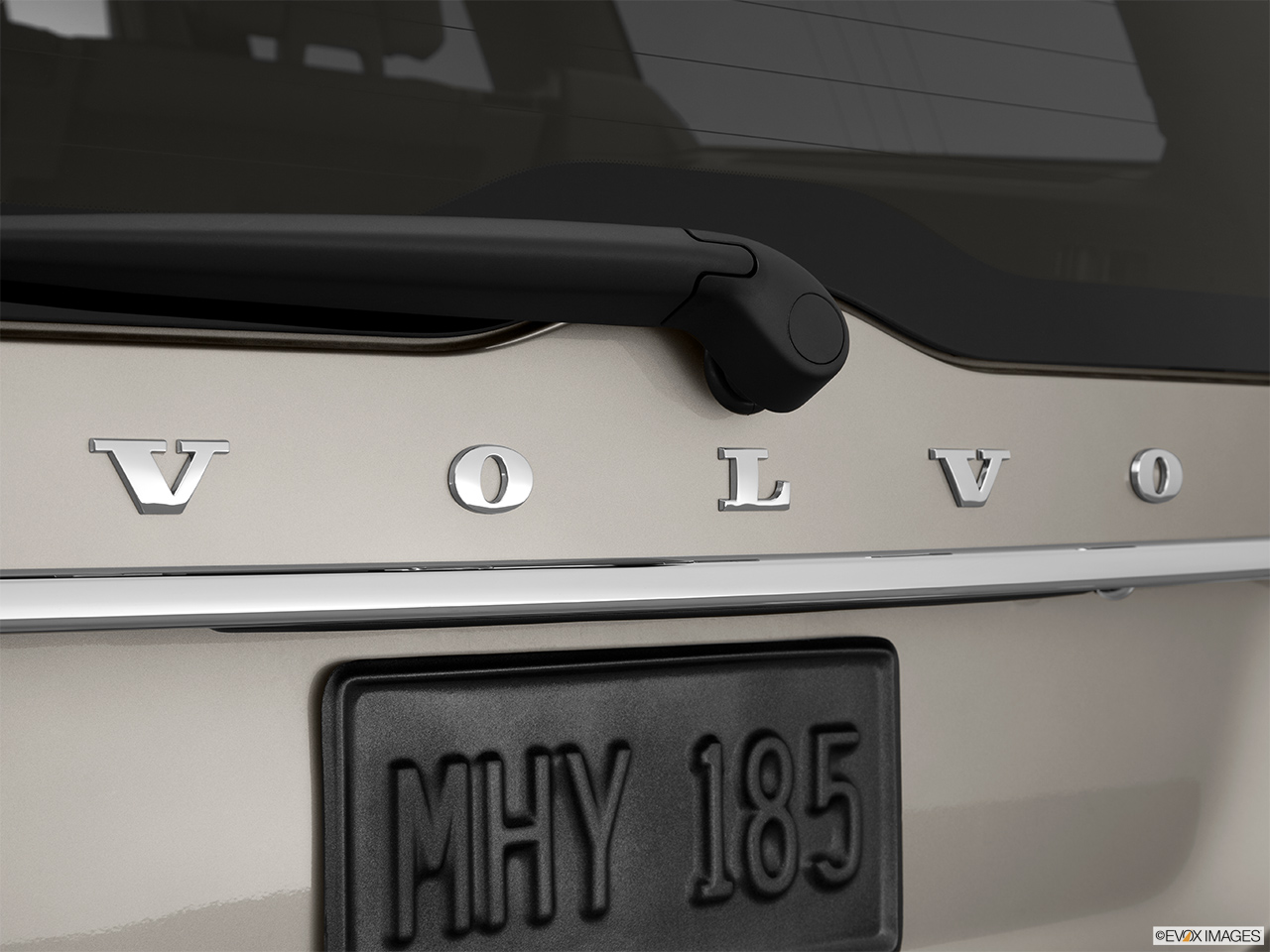 2014 Volvo XC70 3.2 AWD Premier Plus Exterior Bonus Shots (no set spec) 