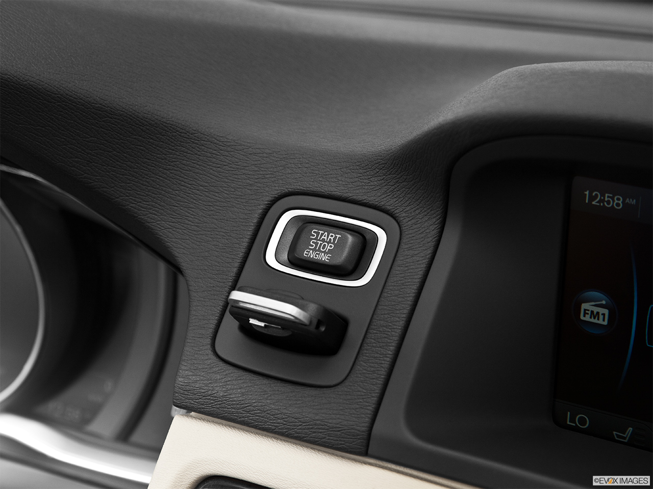 2014 Volvo XC70 3.2 AWD Premier Plus Keyless Ignition 