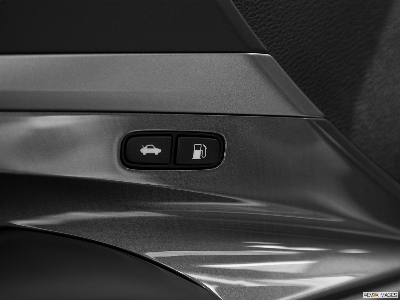 2014 Acura RLX Base Gas cap release. 