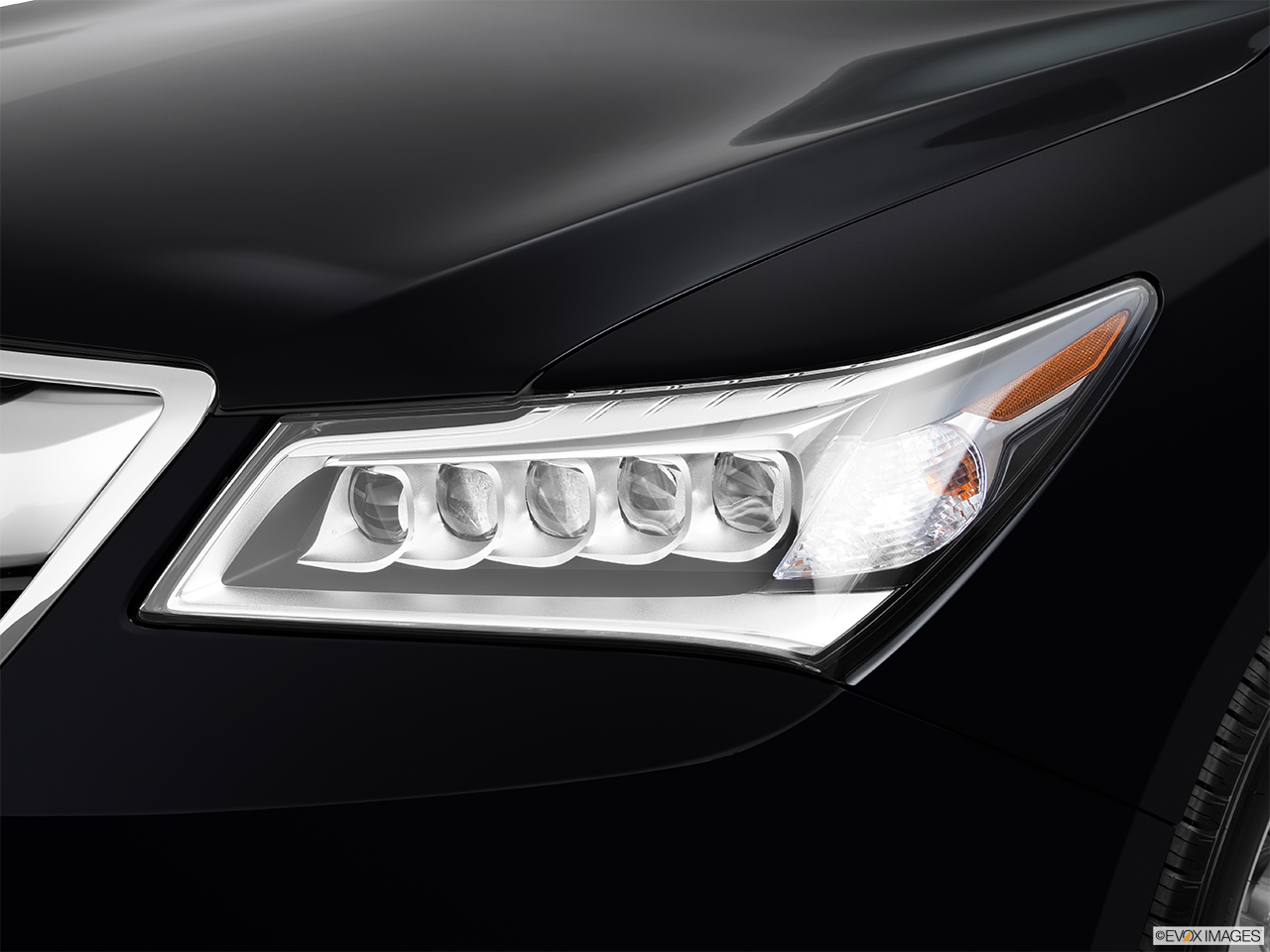 2014 Acura MDX Base Drivers Side Headlight. 