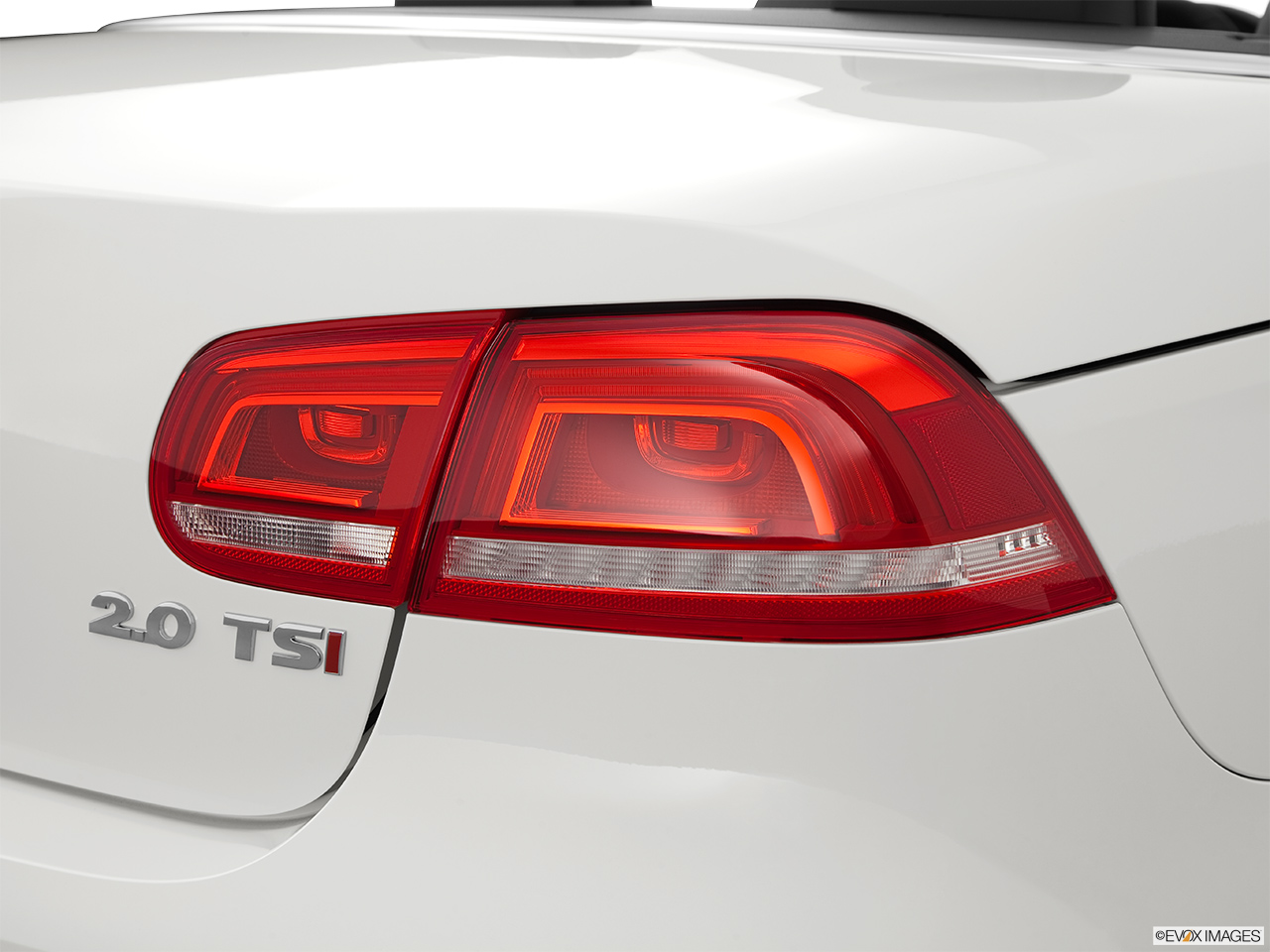 2014 Volkswagen Eos Komfort Passenger Side Taillight. 