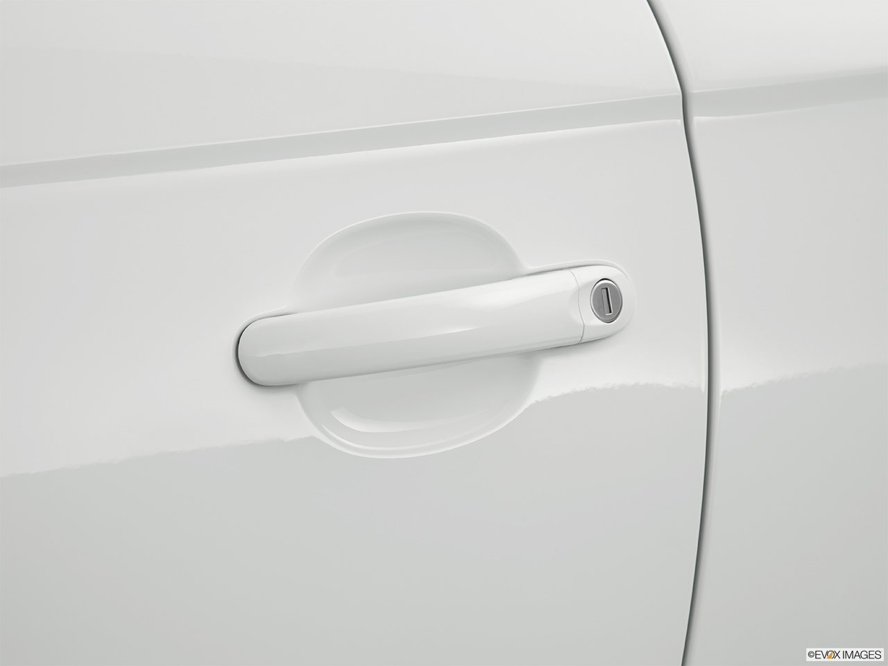 2014 Volkswagen Eos Komfort Drivers Side Door handle. 