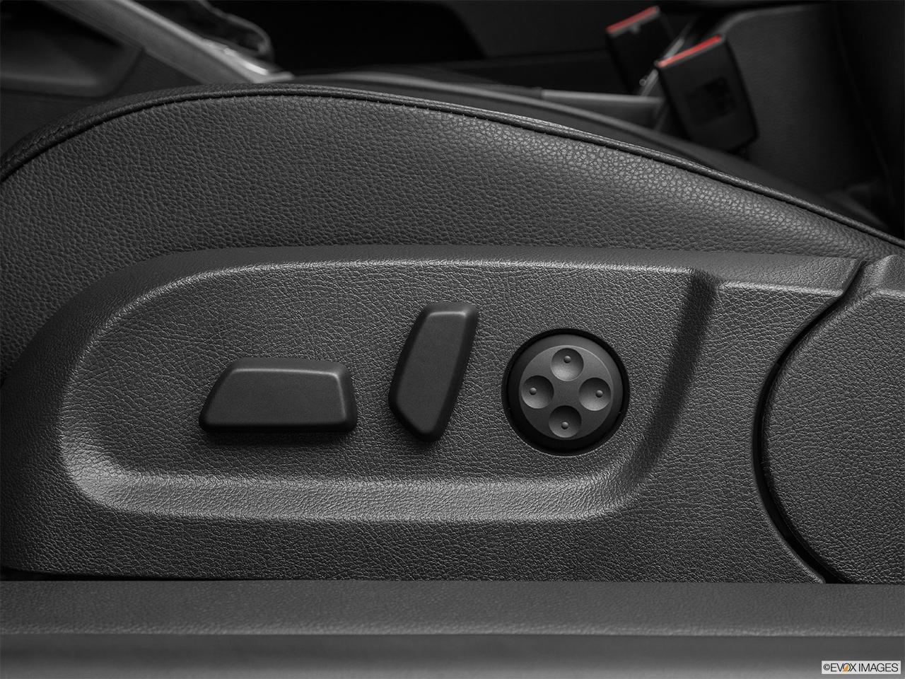 2014 Volkswagen Eos Komfort Seat Adjustment Controllers. 