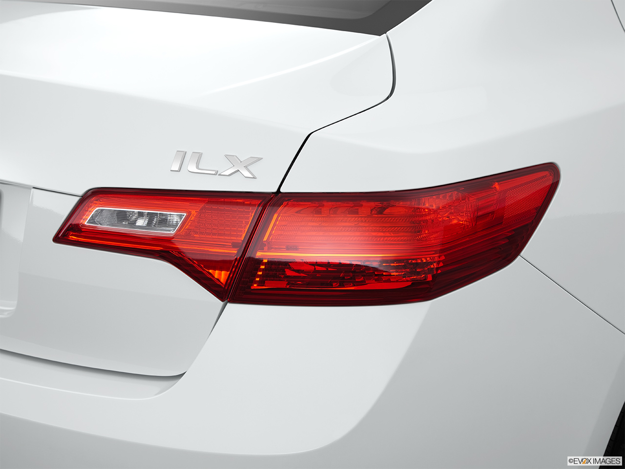 2015 Acura ILX 6-Speed Manual Passenger Side Taillight. 