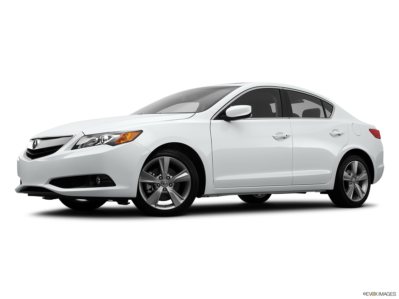 2015 Acura ILX 6-Speed Manual Low/wide front 5/8. 