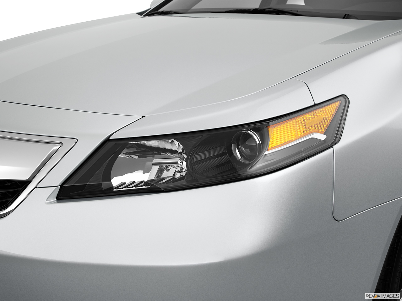 2014 Acura TL Special Edition Drivers Side Headlight. 